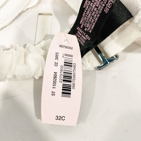Victoria's Secret Cream Lace Bra - Picture 5 of 7